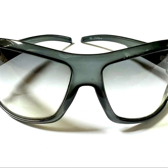 GUCCI SUNGLASSES 1510 Z4R 100% Authentic! - www.disolcolor.com display picture 1